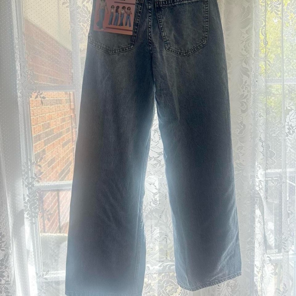 Simple Premium Flare Jeans in Classic Blue - Picture 5 of 6